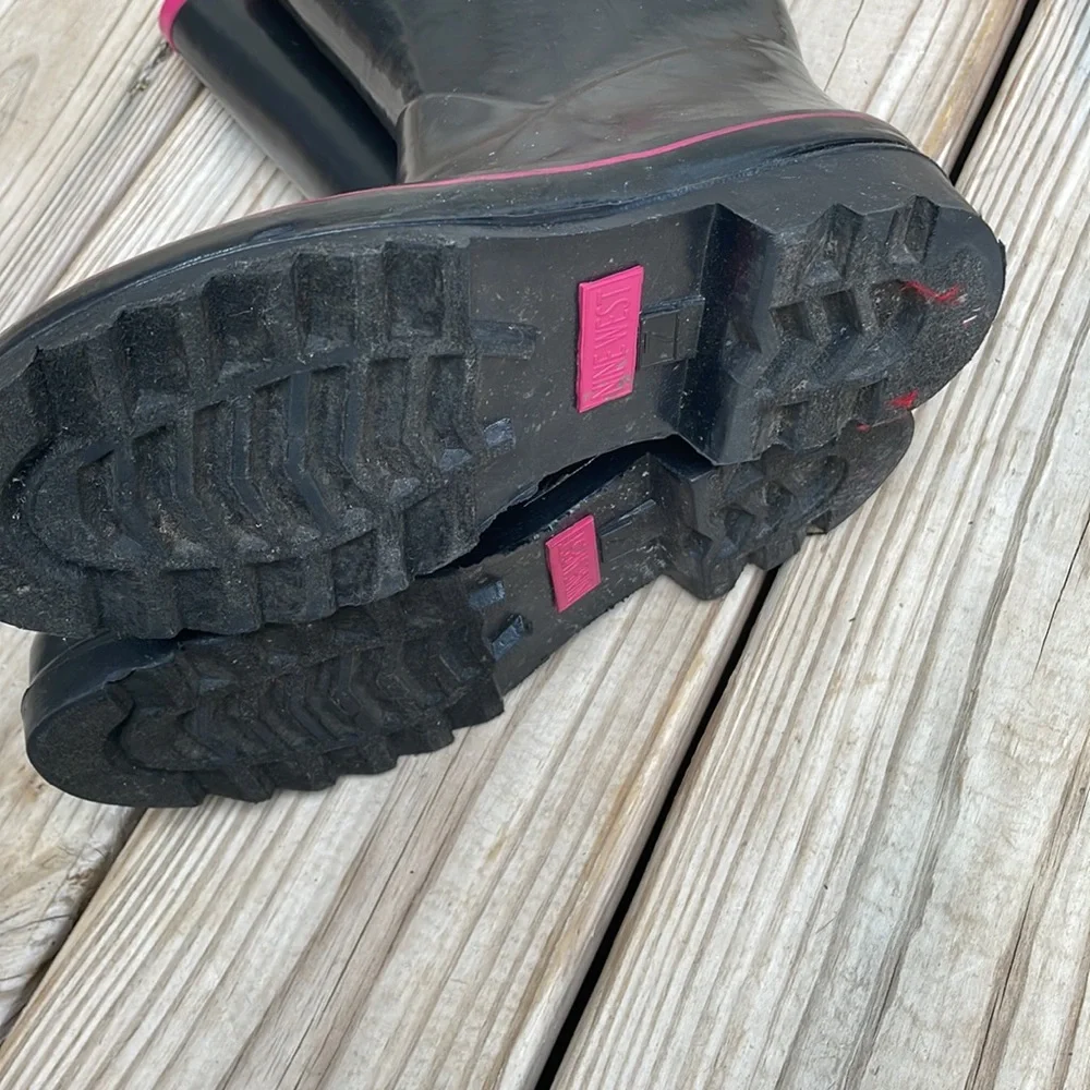 Nine West Black & Pink Rain Boots Size 7